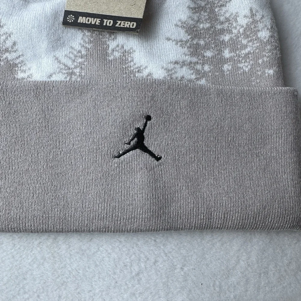 Nike Jordan Peak Beanie Sail/Medium Orewood Brown Trees Cream hv1077-134